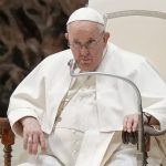 El papa Francisco criticó la represión a los jubilados: «En vez de pagar justicia social, pagó el gas pimienta»